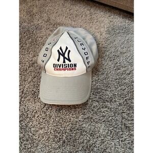 New York Yankees Hat Cap Strap Back 2004 Playoffs Division Champions Twins Mens
